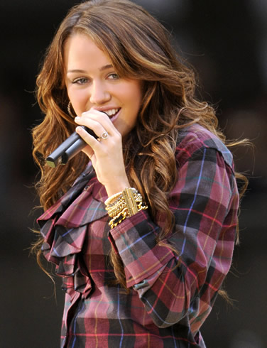 Celebrity  Artists on Miley Cyrus    Celebrity News     Gossips   Latest News  Pictures
